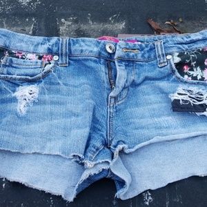 Celebrity Pink denim shorts